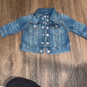 BABY GAP original Jean jacket!! Great quality! 0-6 months!